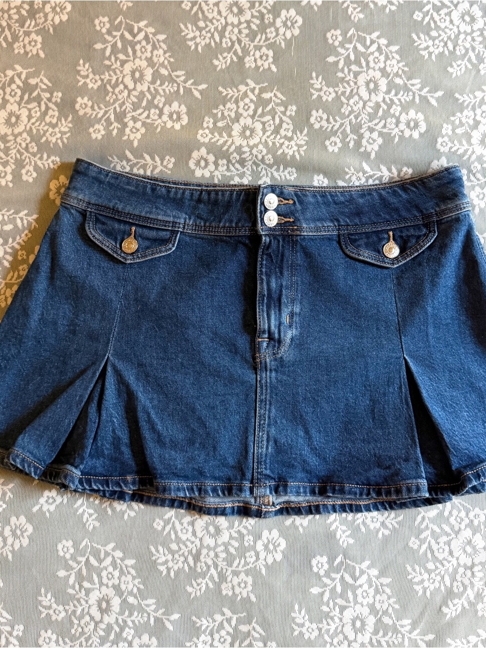 American Eagle Outfitters Dark Blue Denim Pleated Mini Skirt